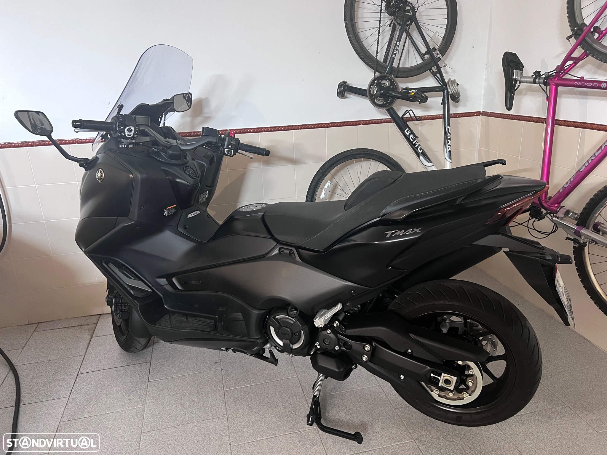 Yamaha TMAX - 9