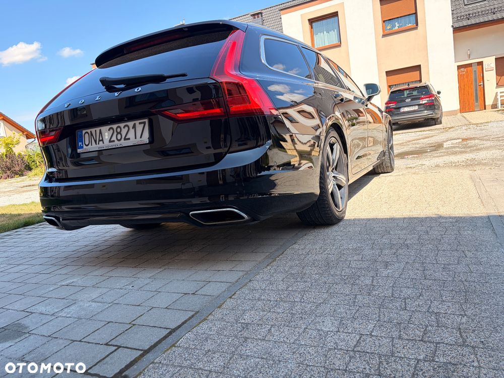 Volvo V90 D3 R-Design - 4