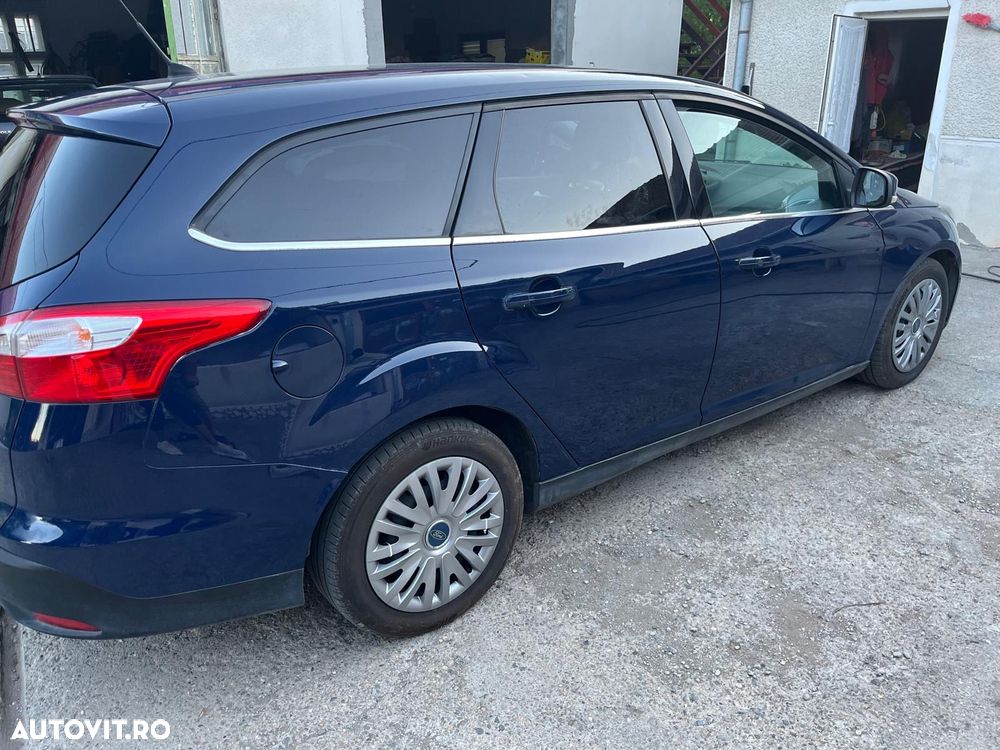 Ford Focus 1.6 TDCI DPF Titanium - 2