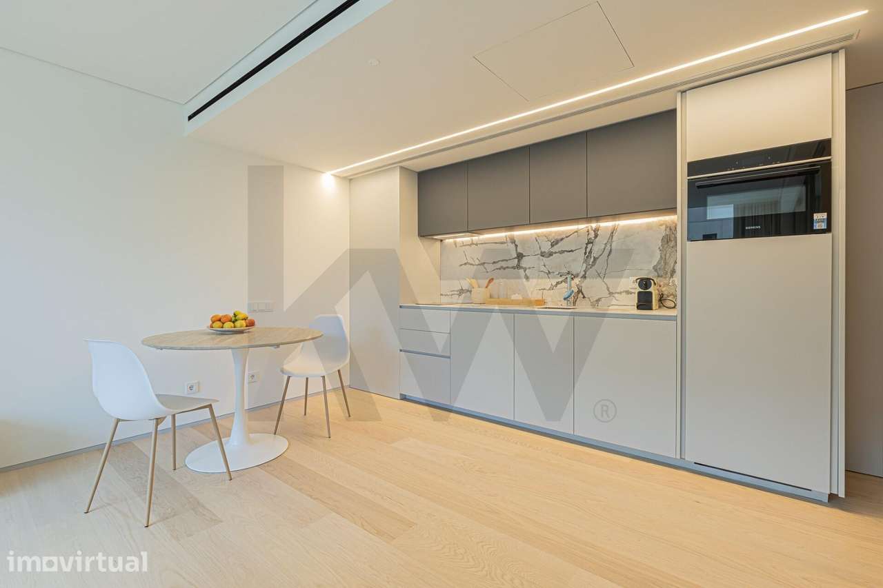 Apartamento T1 para Arrendamento no Areeiro, Lisboa, Mobilado com Parq - Grande imagem: 2/21