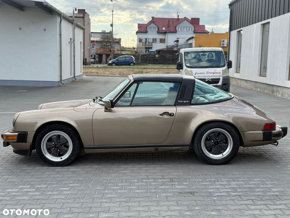 Porsche 911 - 4