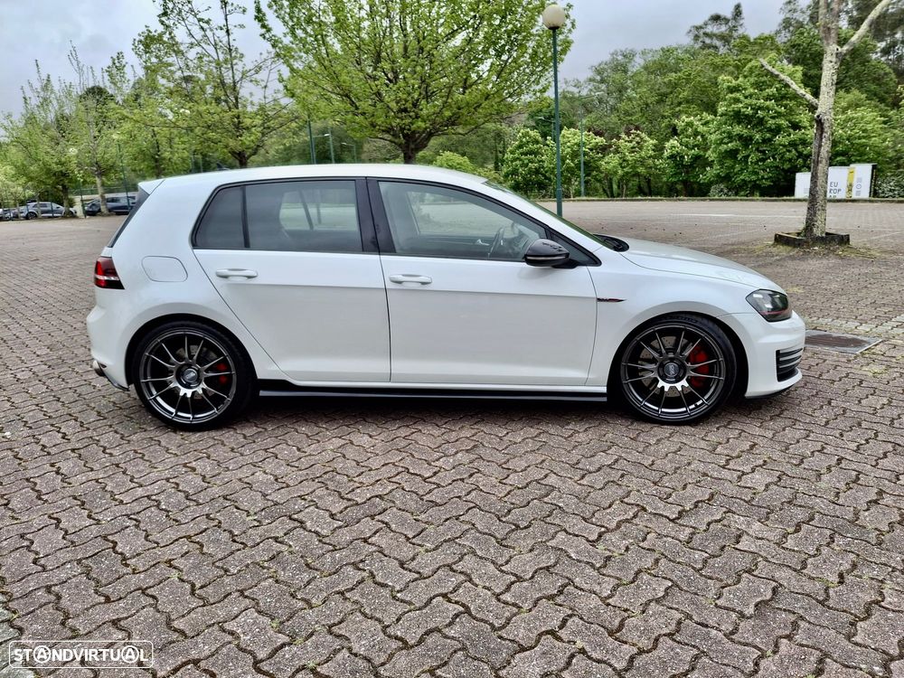 VW Golf GTI Performance BlueMotion - 6
