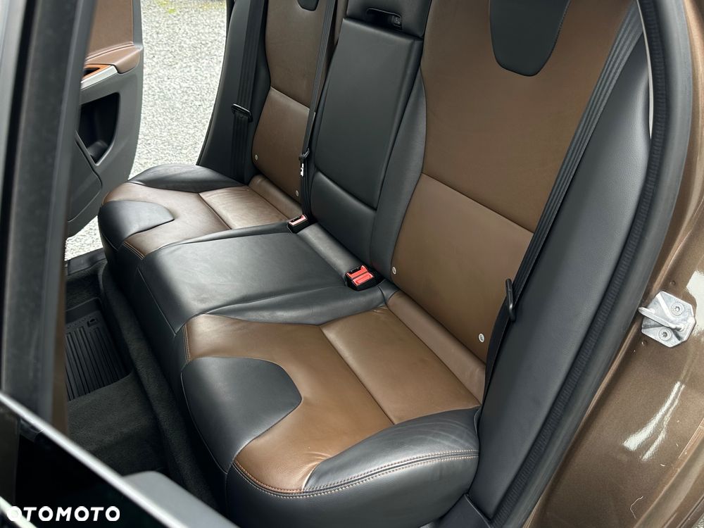 Volvo XC 60 D3 Drive-E Momentum - 20