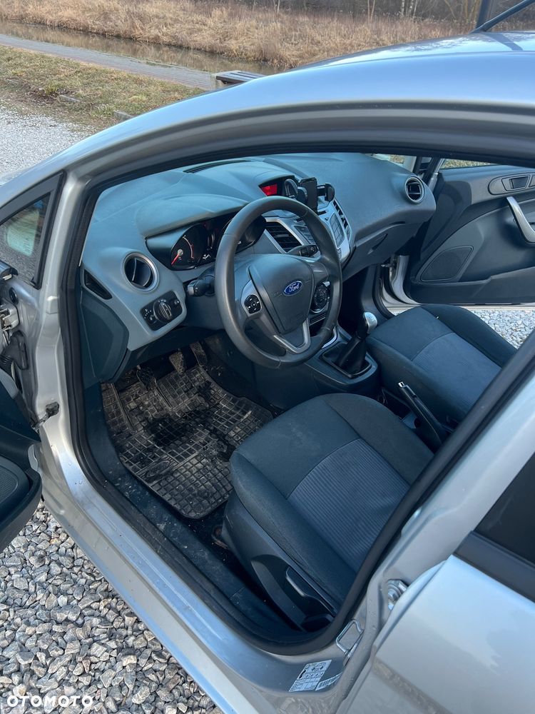 Ford Fiesta 1.4 TDCi Ambiente - 6