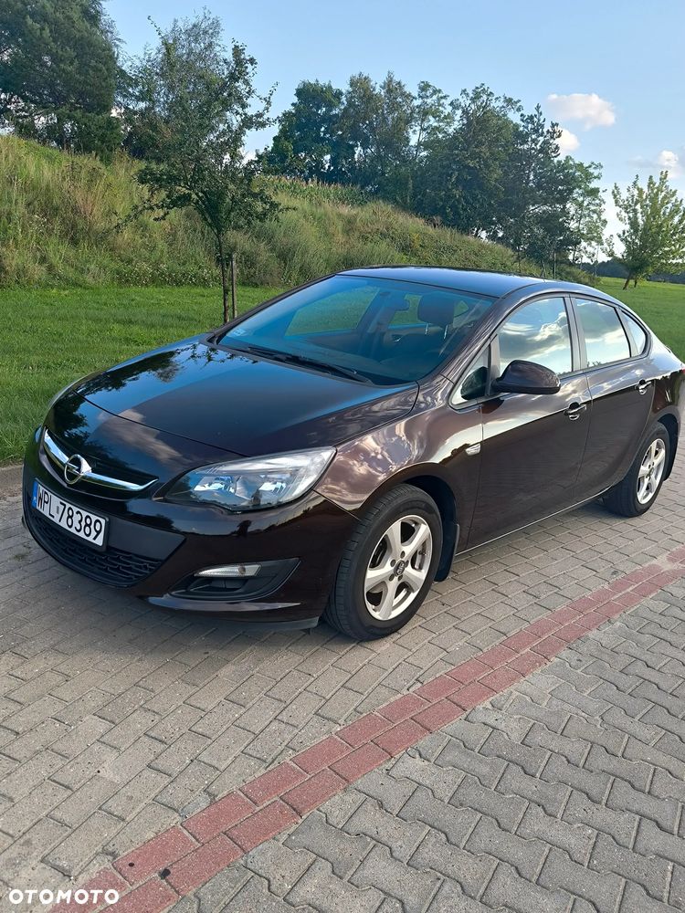 Opel Astra 1.4 Active - 1