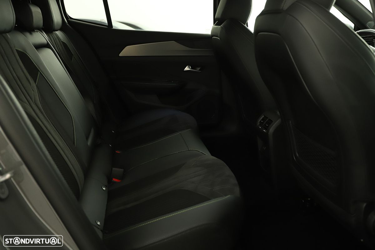 Peugeot 408 1.2 PureTech GT EAT8 - 23