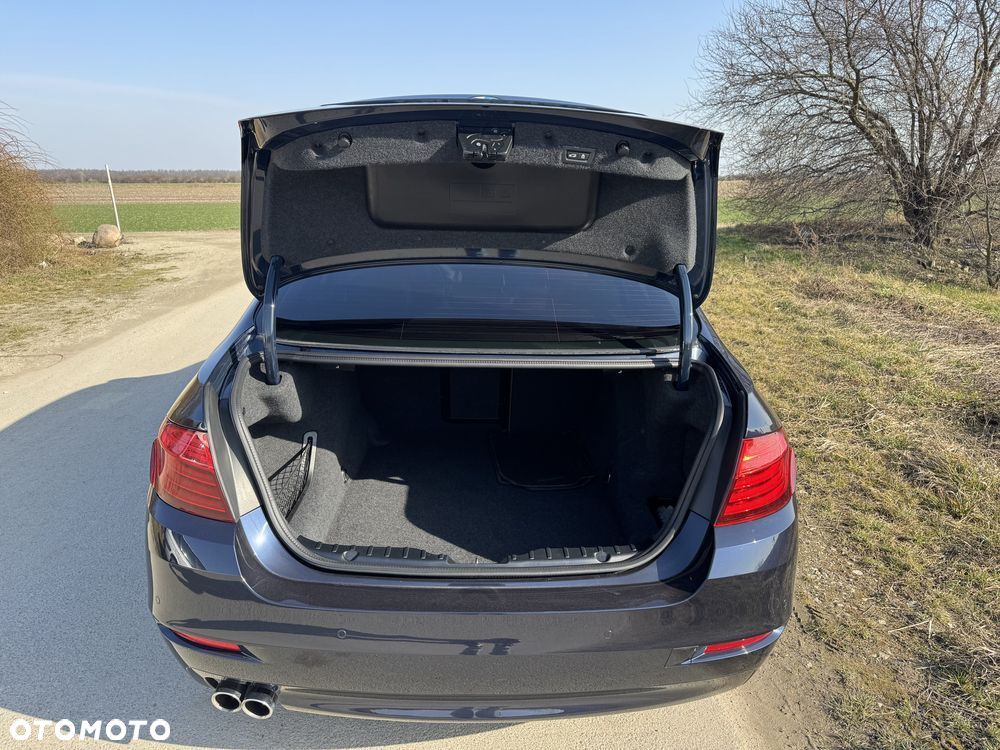 BMW Seria 5 520d - 9