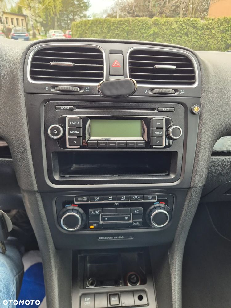Volkswagen Golf 1.2 TSI Team - 11