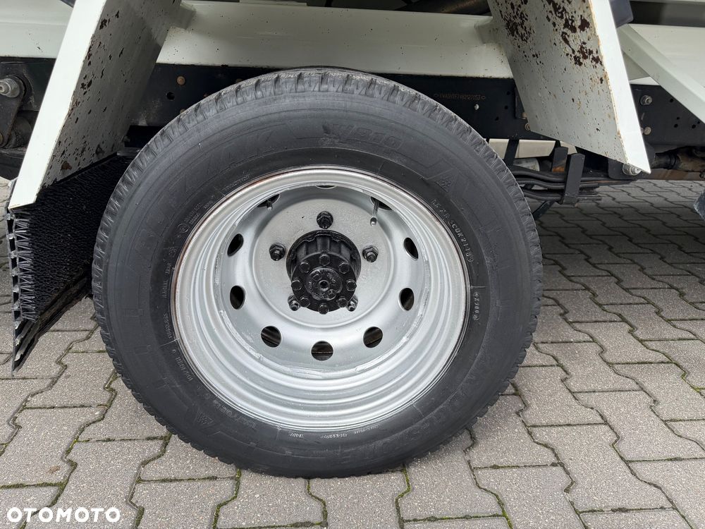 Nissan Cabstar - 6