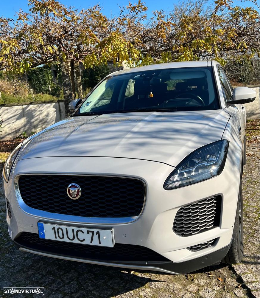 Jaguar E-Pace 2018 photo 2