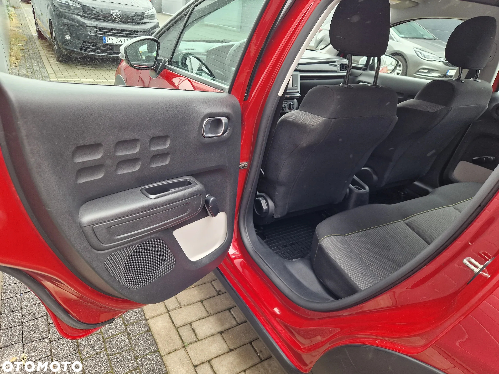 Citroën C3 1.2 PureTech Shine - 25