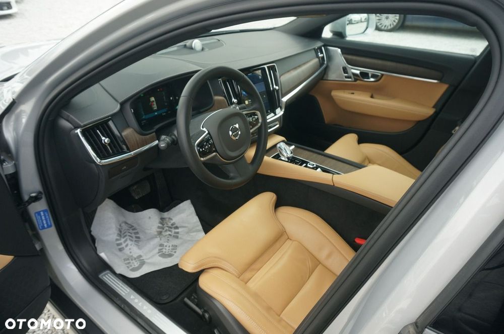 Volvo V90 Cross Country B5 D AWD Ultimate - 30