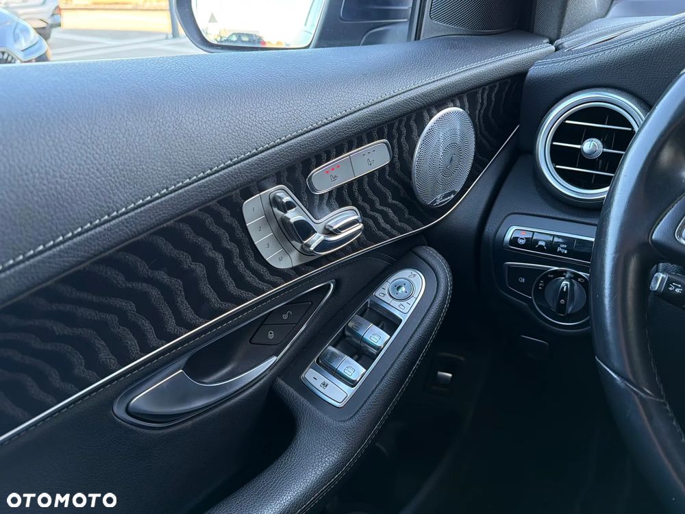 Mercedes-Benz GLC 220 d 4-Matic - 32