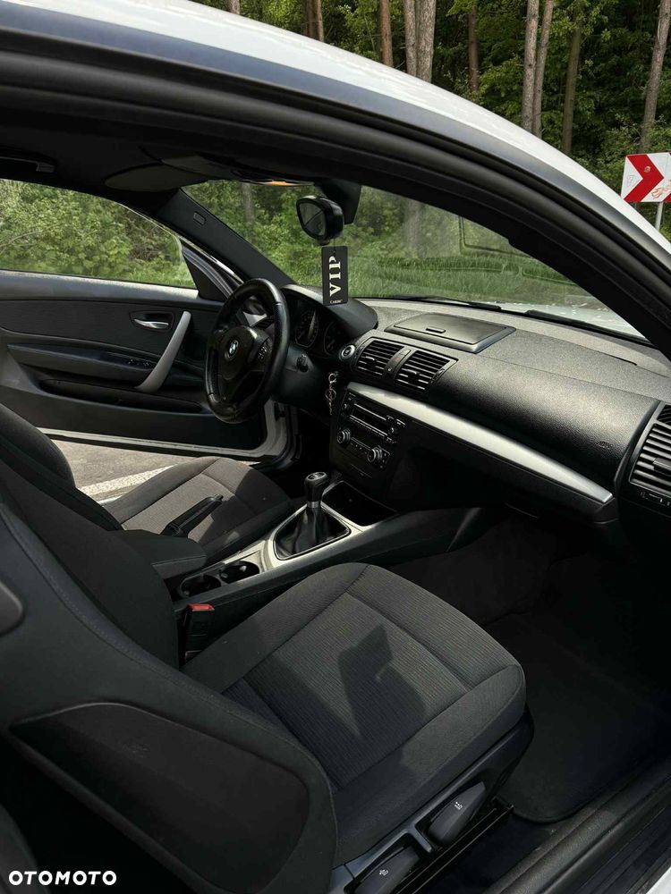 BMW Seria 1 116i - 11