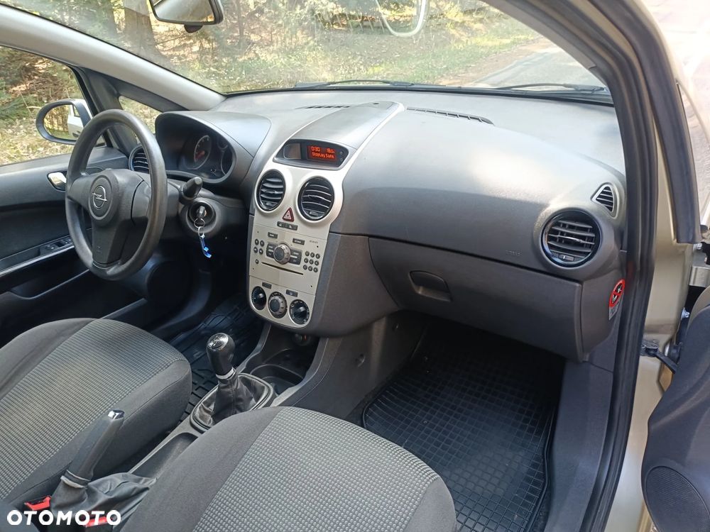 Opel Corsa 1.2 16V Enjoy - 8