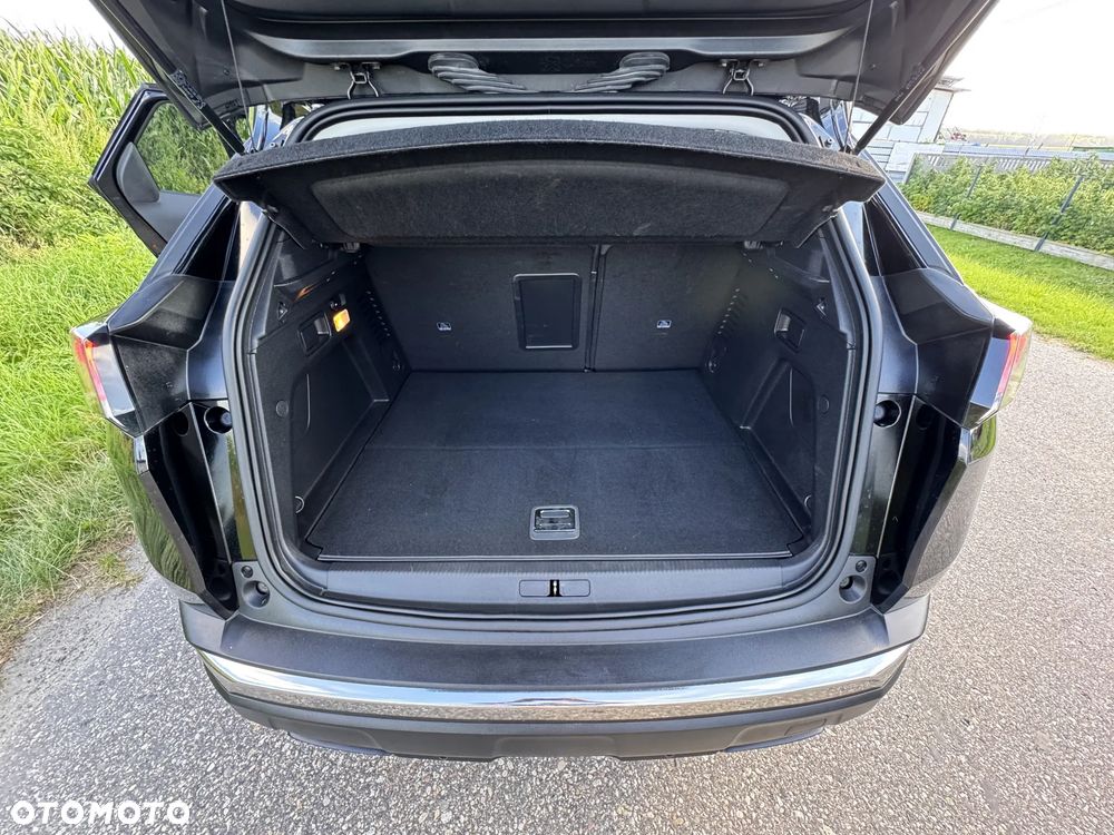Peugeot 3008 1.6 PureTech Hybrid PHEV Allure S&S EAT8 - 19