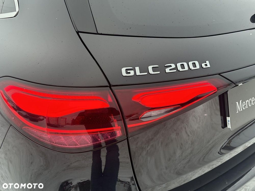 Mercedes-Benz GLC - 11