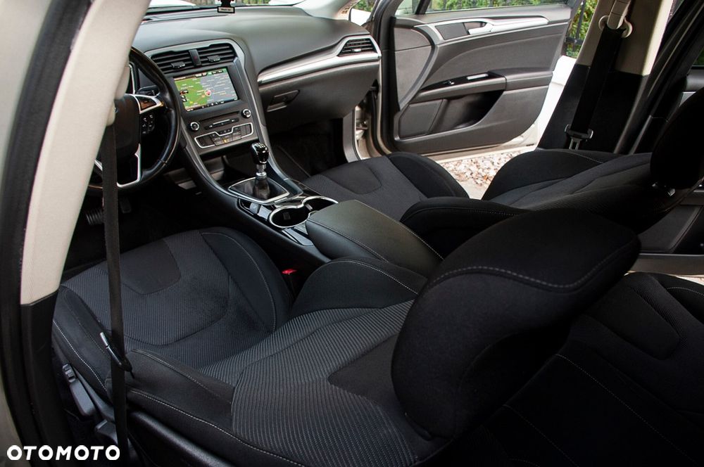 Ford Mondeo 2.0 TDCi STart-Stopp Titanium - 29