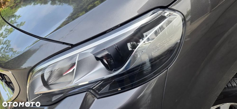 Peugeot Traveller 2.0 BlueHDi Standard Business Vip - 19
