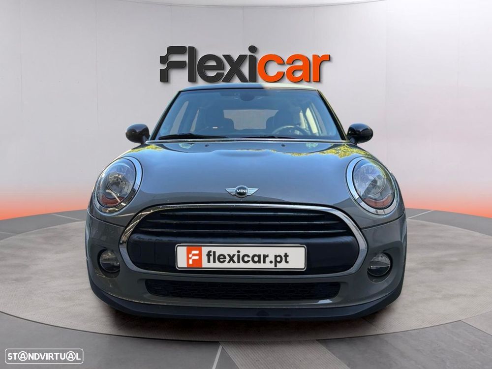 MINI 3 Portas One D - 7