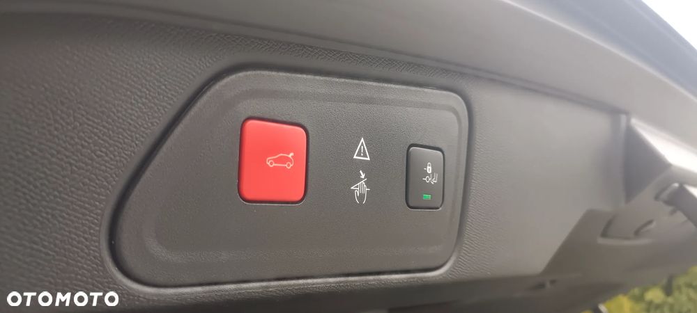 Peugeot 3008 PureTech 130 Stop & Start GPF EAT8 Allure - 15