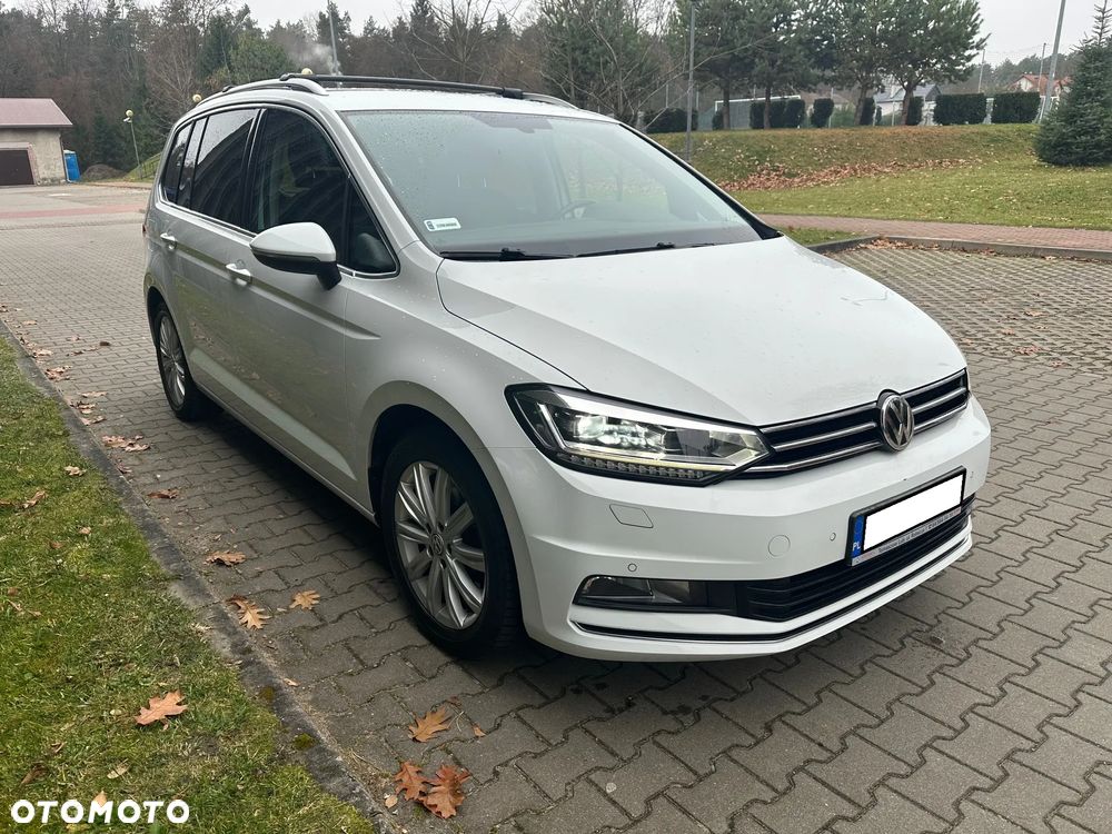 Volkswagen Touran - 36