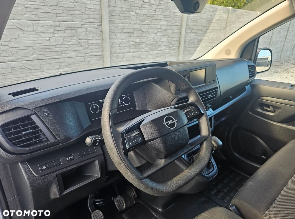 Opel Vivaro - 8