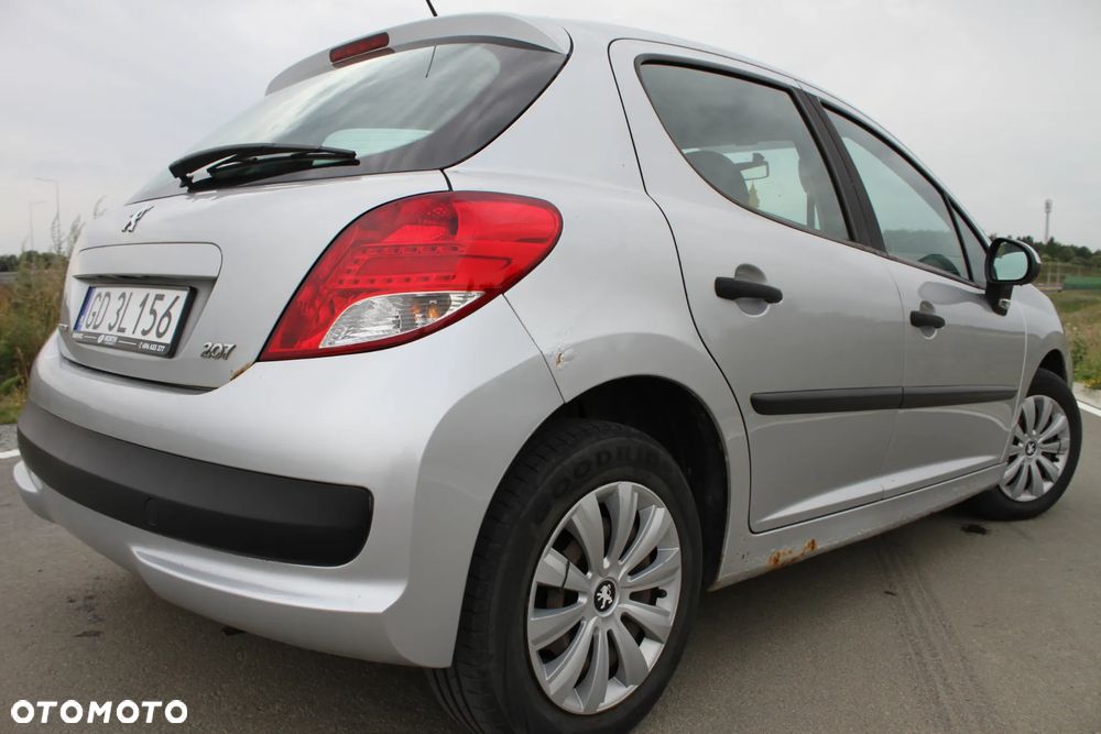 Peugeot 207 1.4 HDi Trendy Euro5 - 10