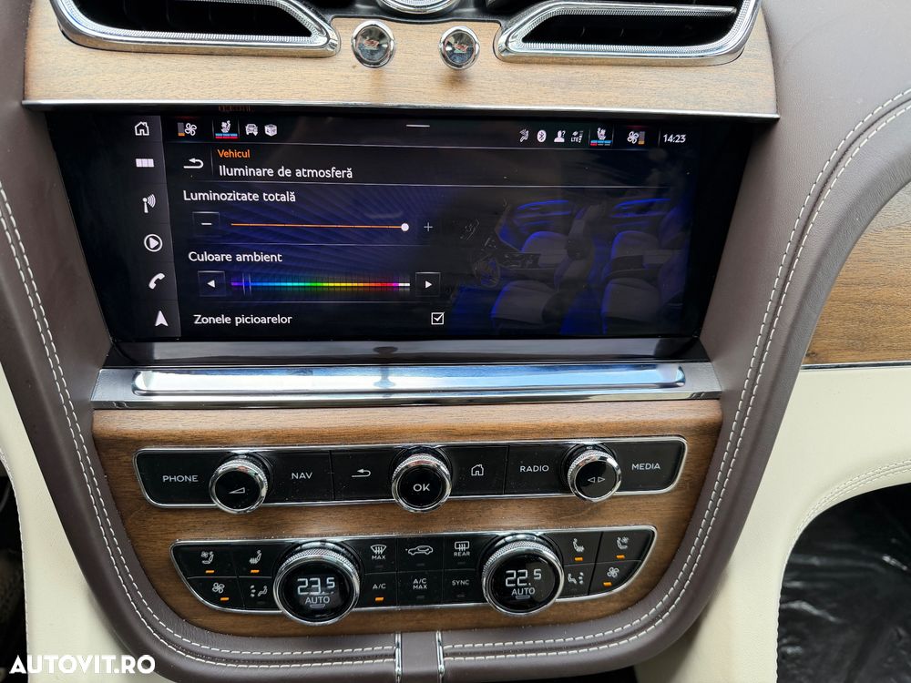 Bentley Bentayga - 30