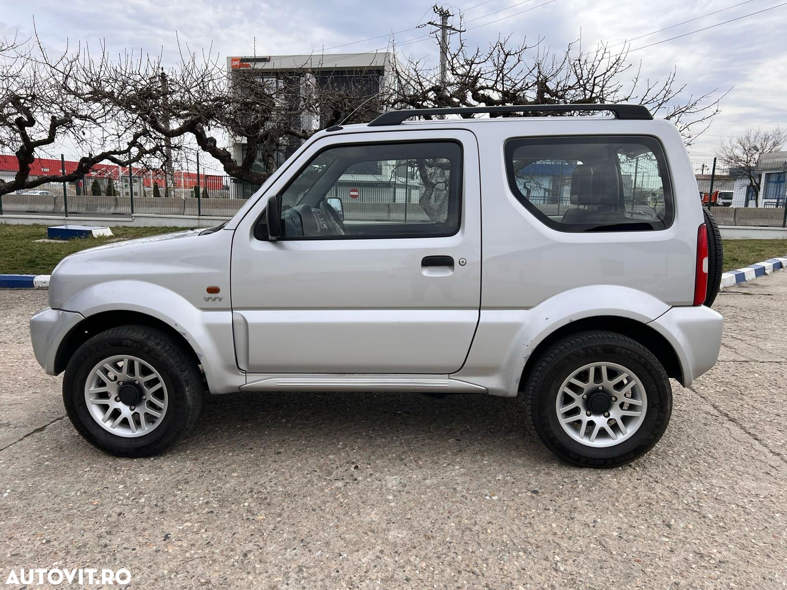 Suzuki Jimny 1.3 JLX - 3