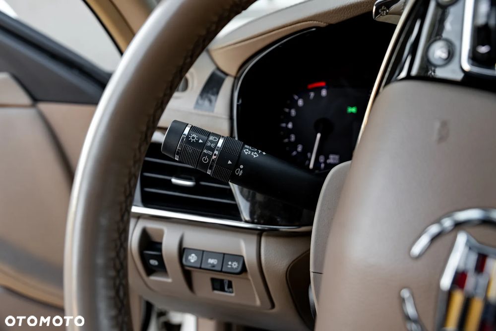 Cadillac CTS - 22