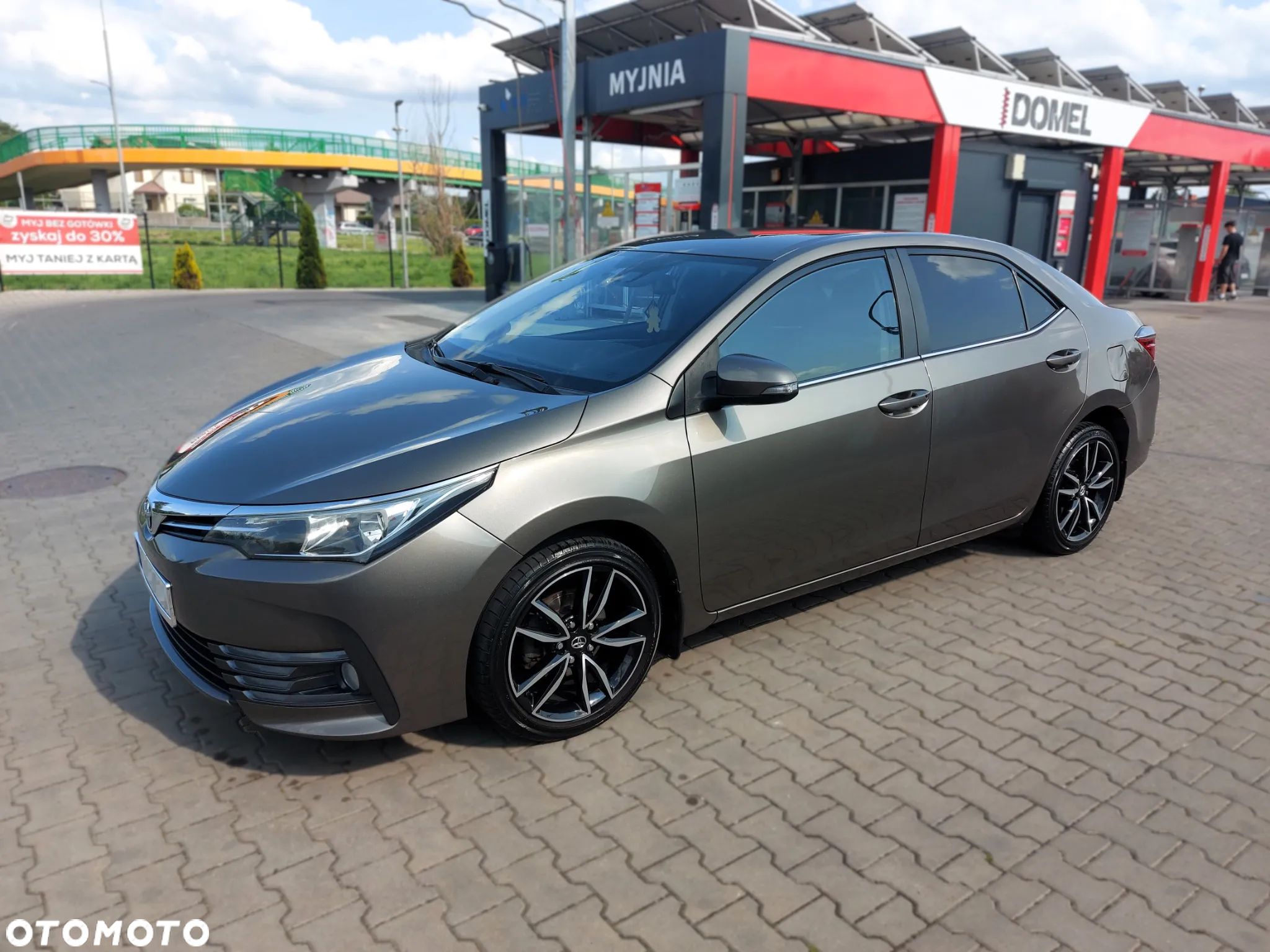 Toyota Corolla 1.6 Comfort - 1