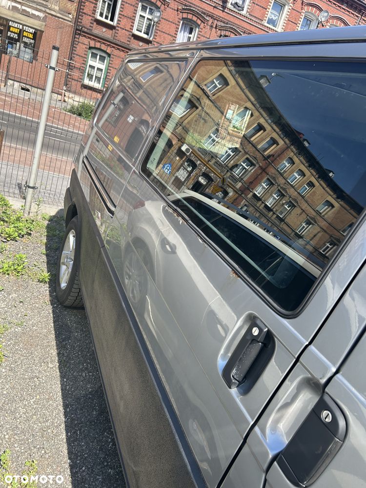 Volkswagen Multivan - 14