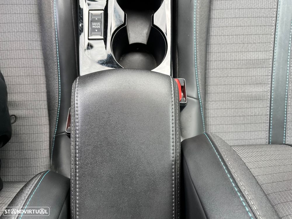 Peugeot e-208 50 kWh Allure Pack - 37