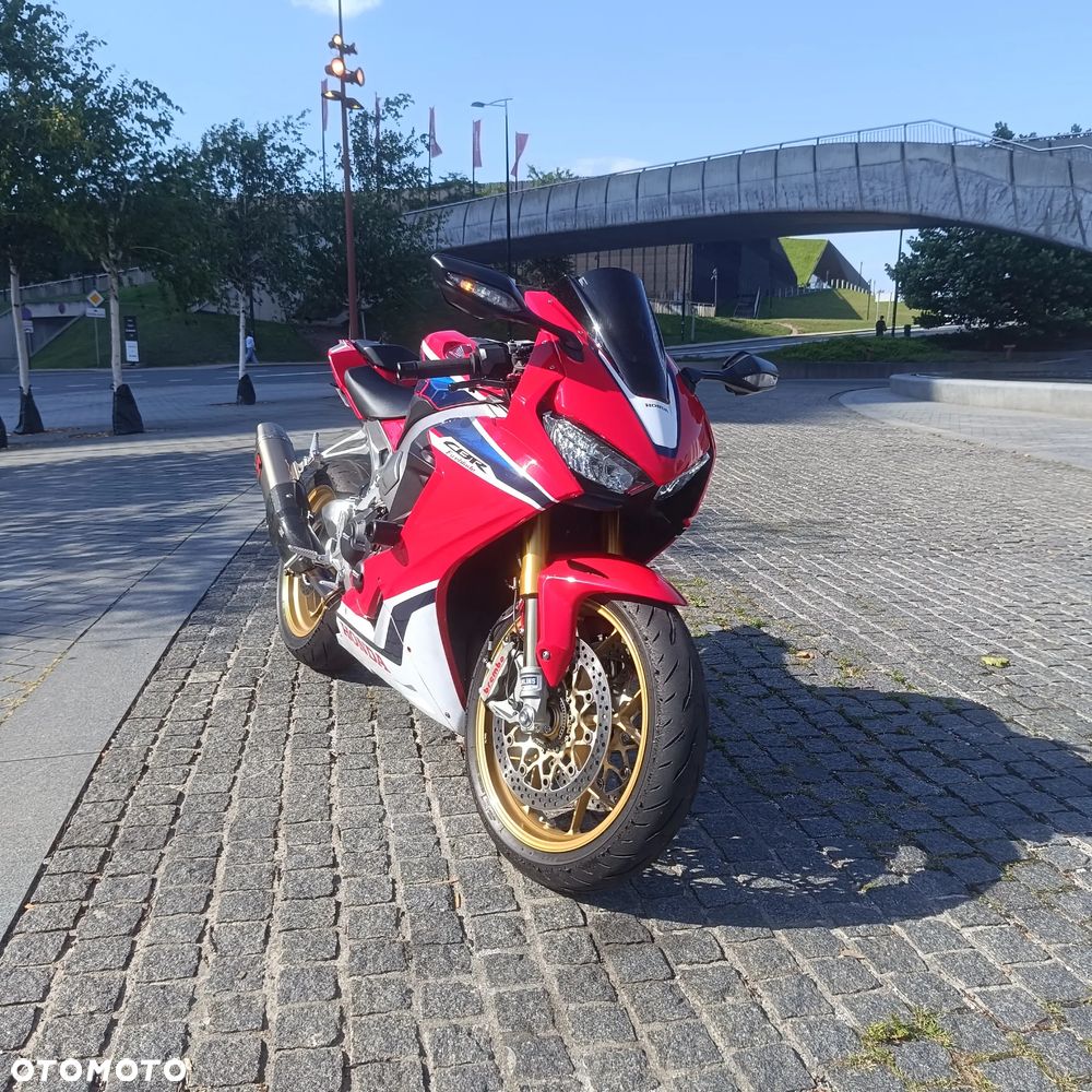 Honda CBR - 2