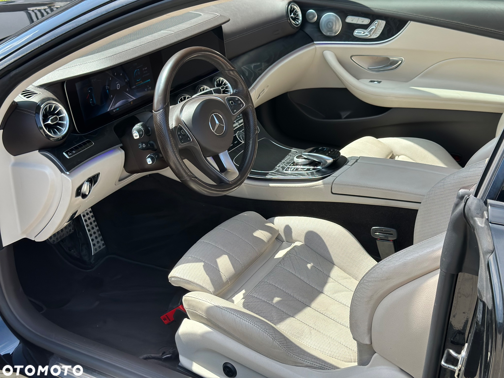 Mercedes-Benz Klasa E 220 d Coupe 9G-TRONIC - 8