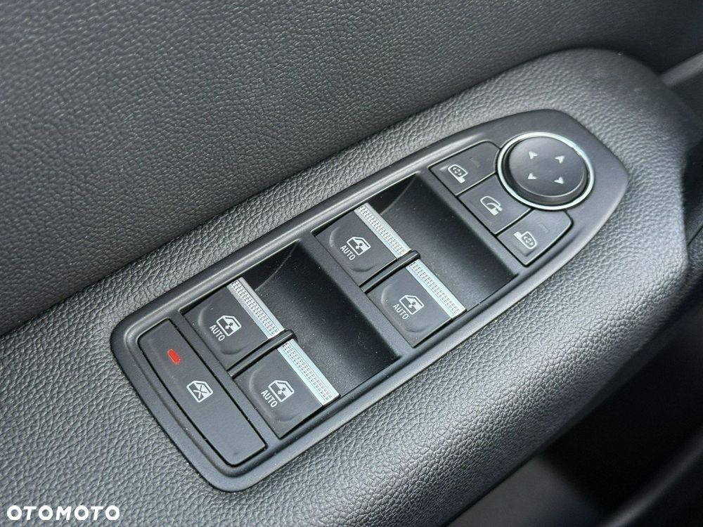 Renault Captur 1.3 TCe mHEV Techno EDC - 24