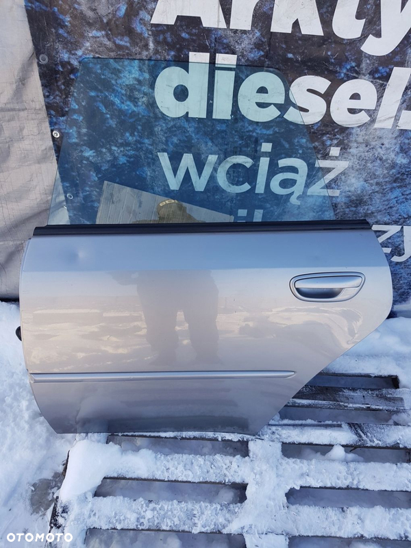SUBARU LEGACY IV DRZWI LEWY TYŁ