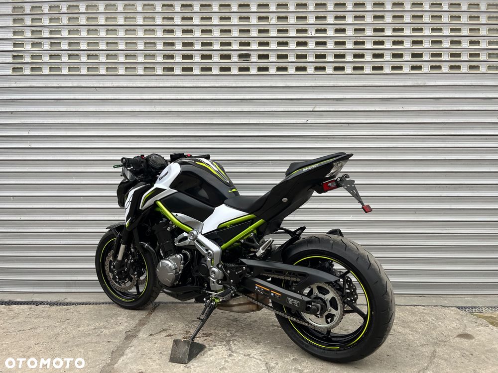 Kawasaki Z 900 - 10