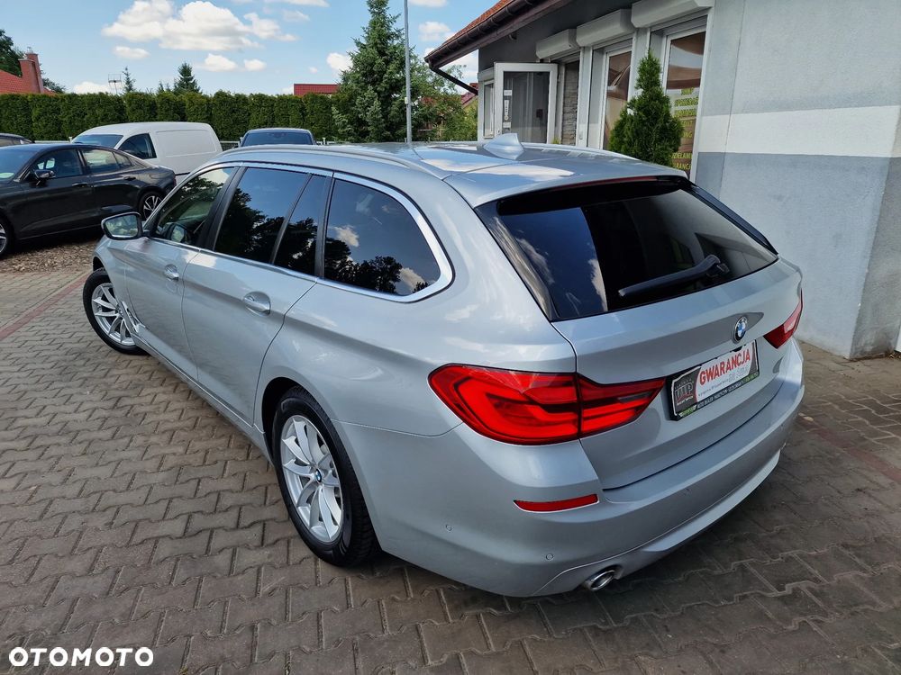 BMW Seria 5 518d - 8