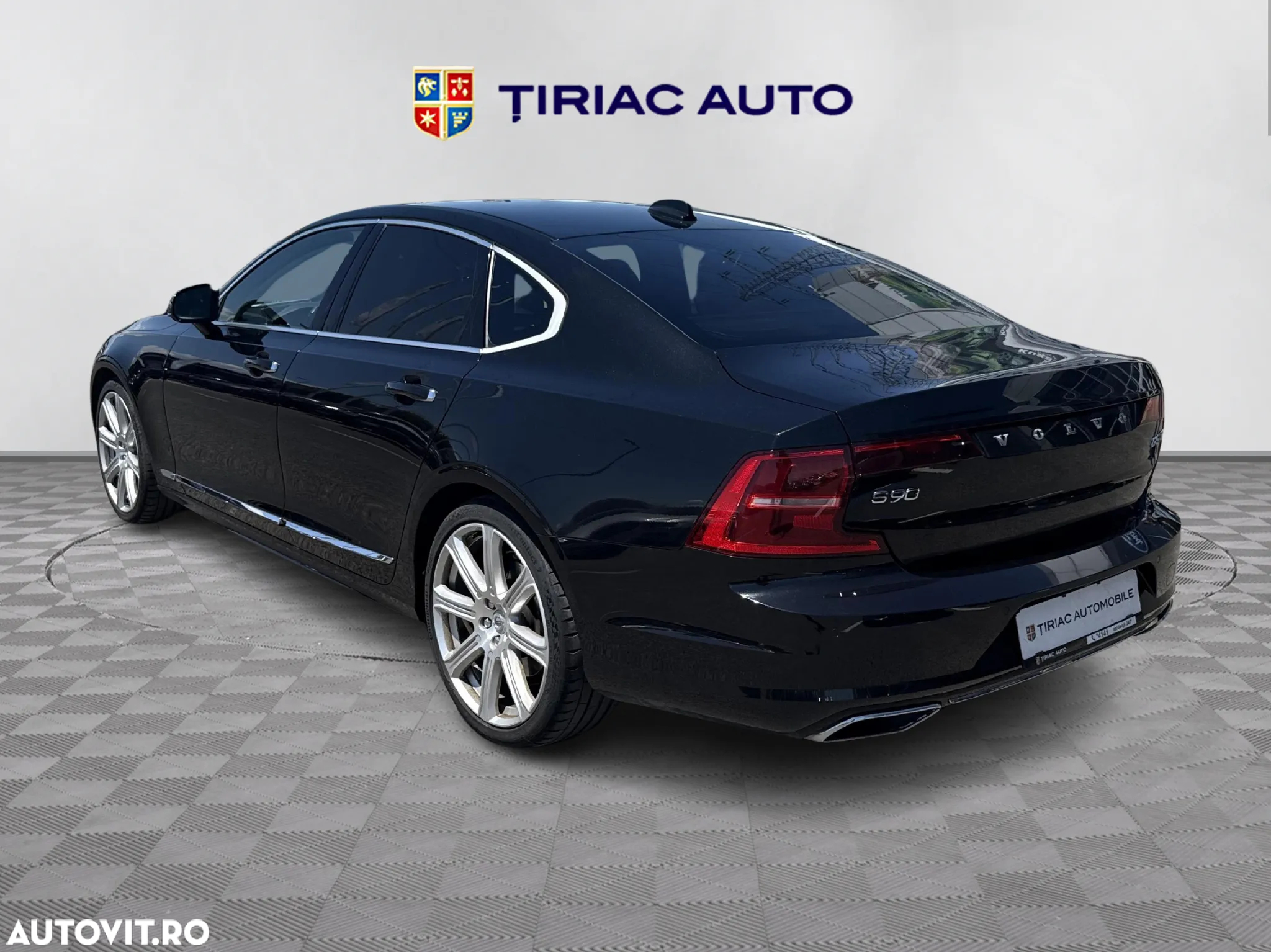 Volvo S90 D5 AWD Geartronic Inscription - 3
