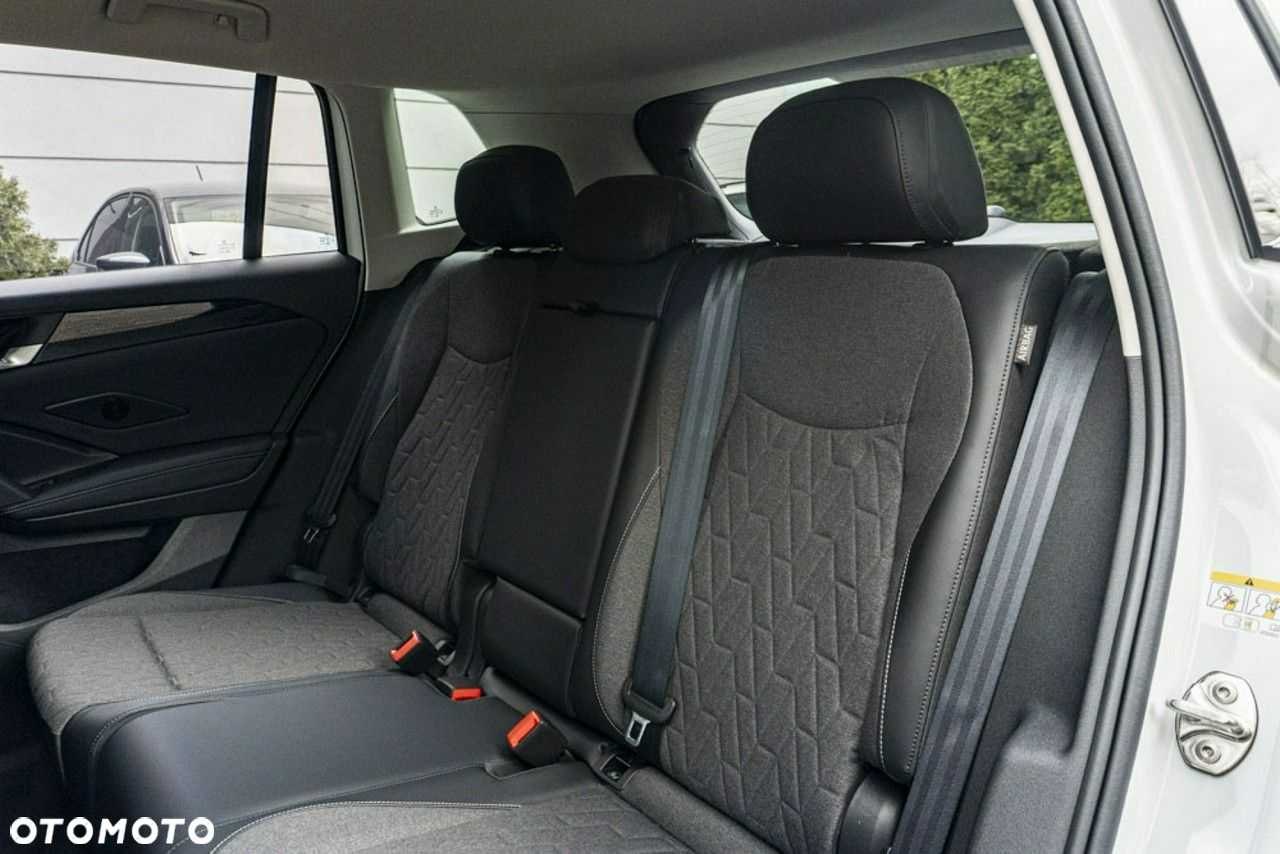 Volkswagen Tiguan - 23