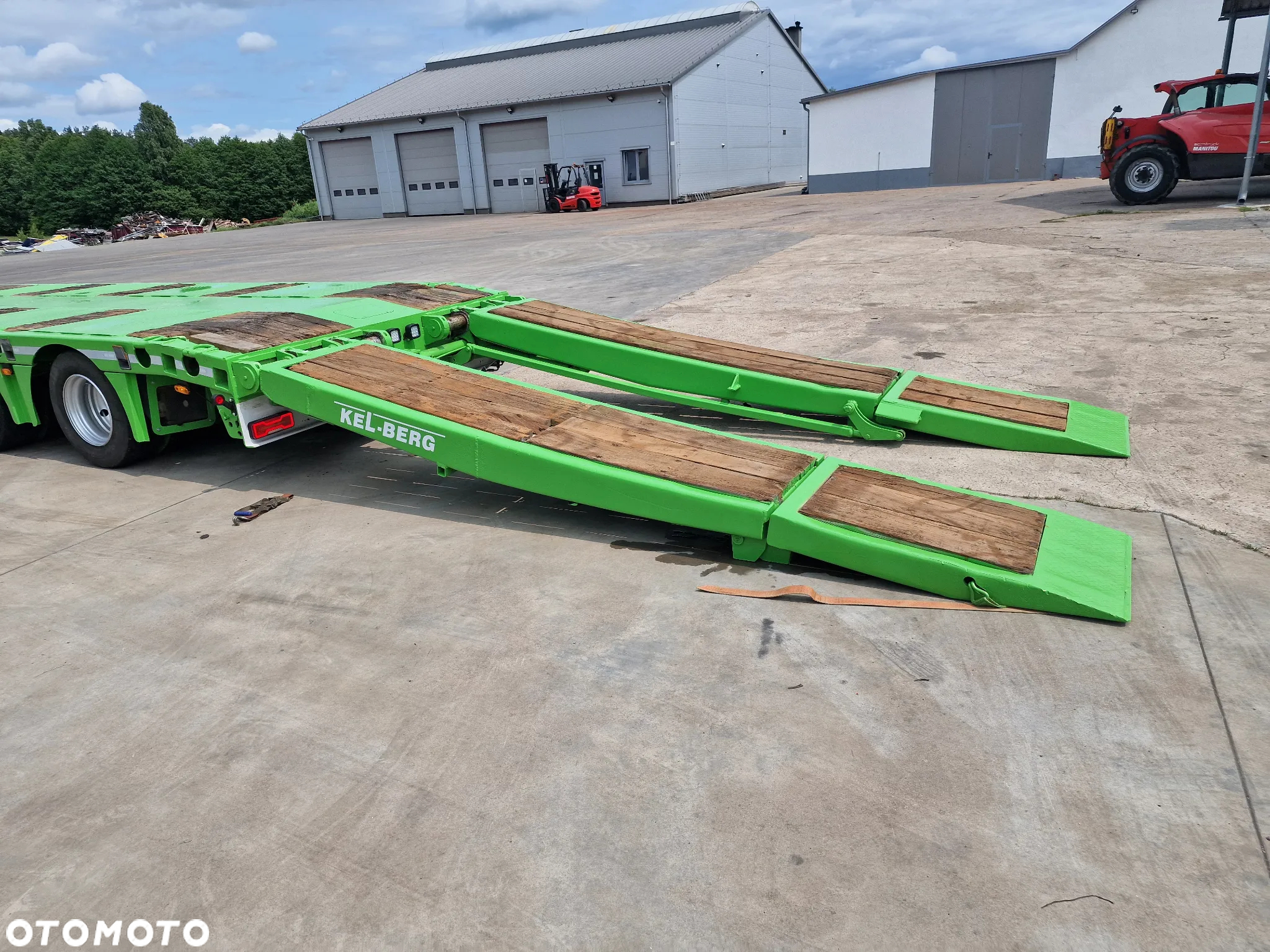 Kel-Berg Niskopodwoziowa 4-osiowa Rozciągana do 19,30 Poszerzana Najazdy Własna Hydraulika Wciągarka 58000 kg - 21
