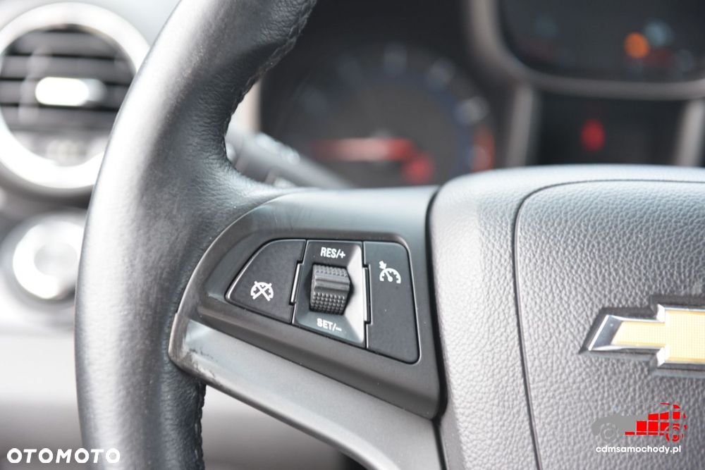 Chevrolet Orlando - 33