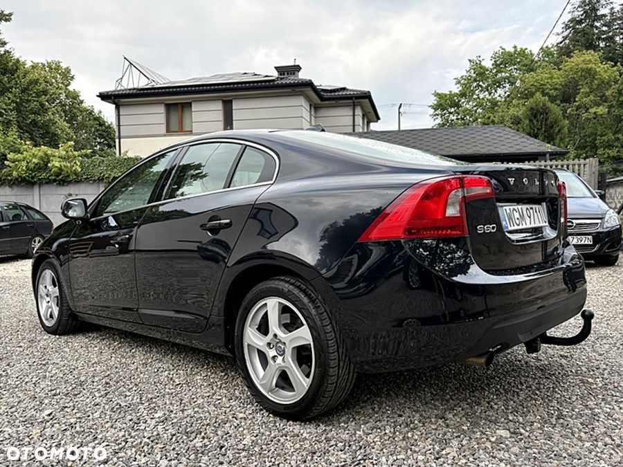 Volvo S60 D3 Summum - 4