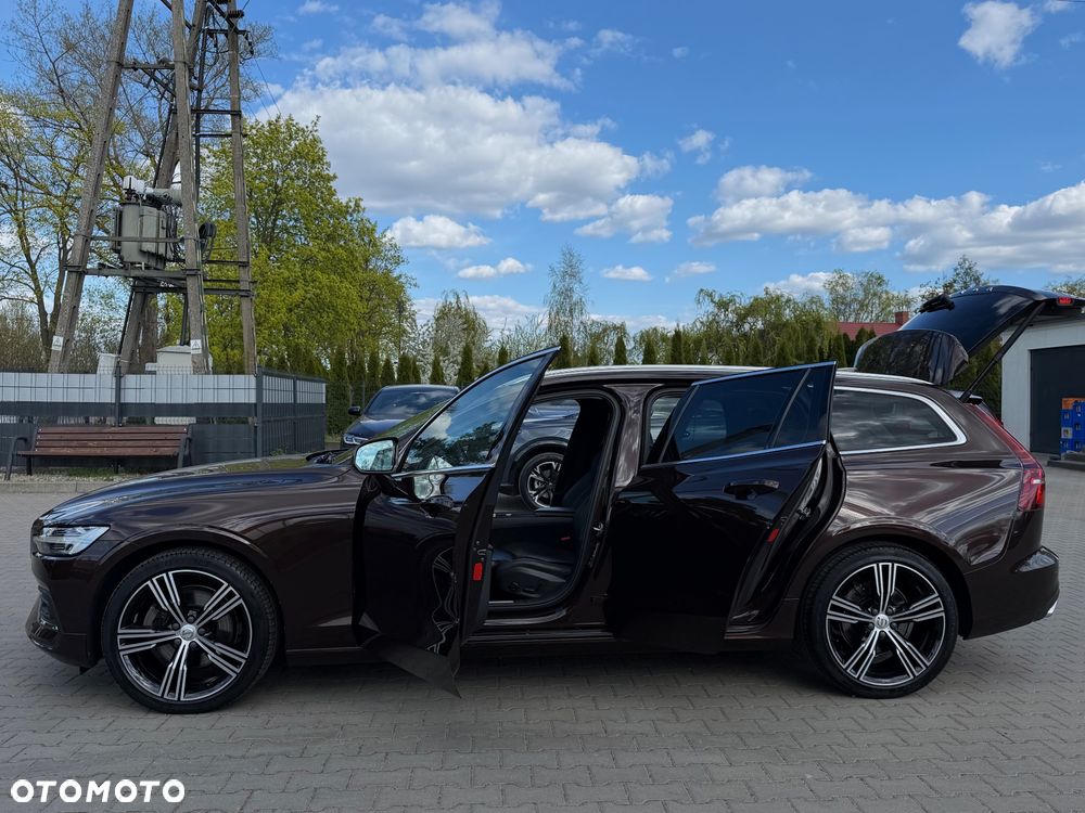 Volvo V60 B3 B Geartronic Momentum Pro - 17