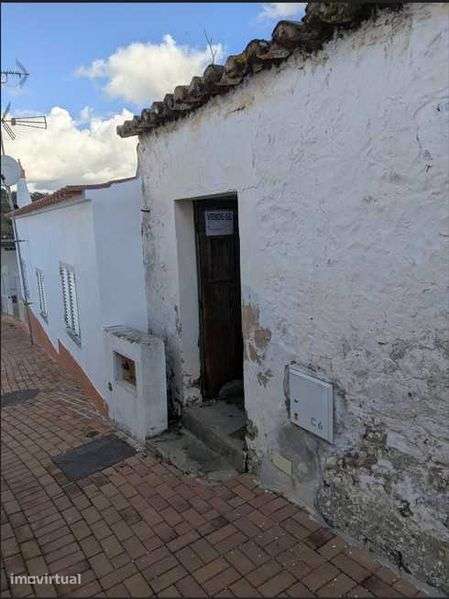 Edificio terreo ruina em Almada d Ouro Castro Marim - Grande imagem: 2/8