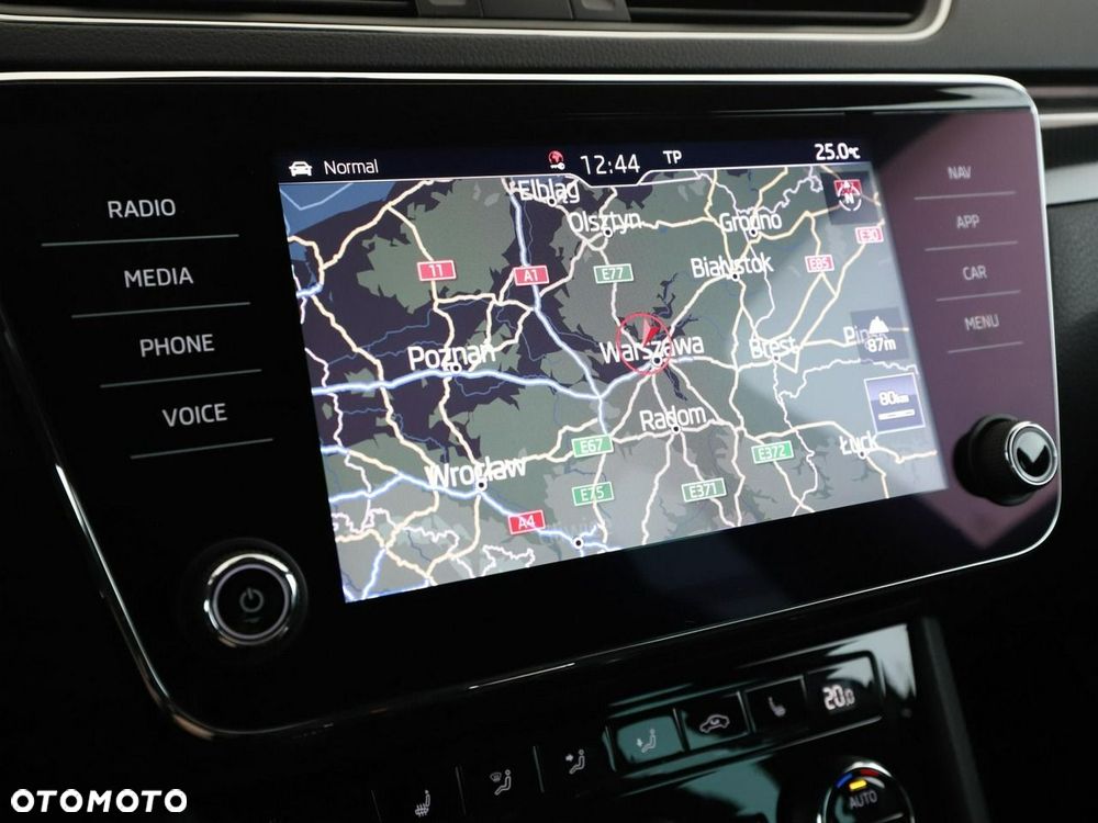 Skoda Superb 2.0 TDI DSG Sportline - 29