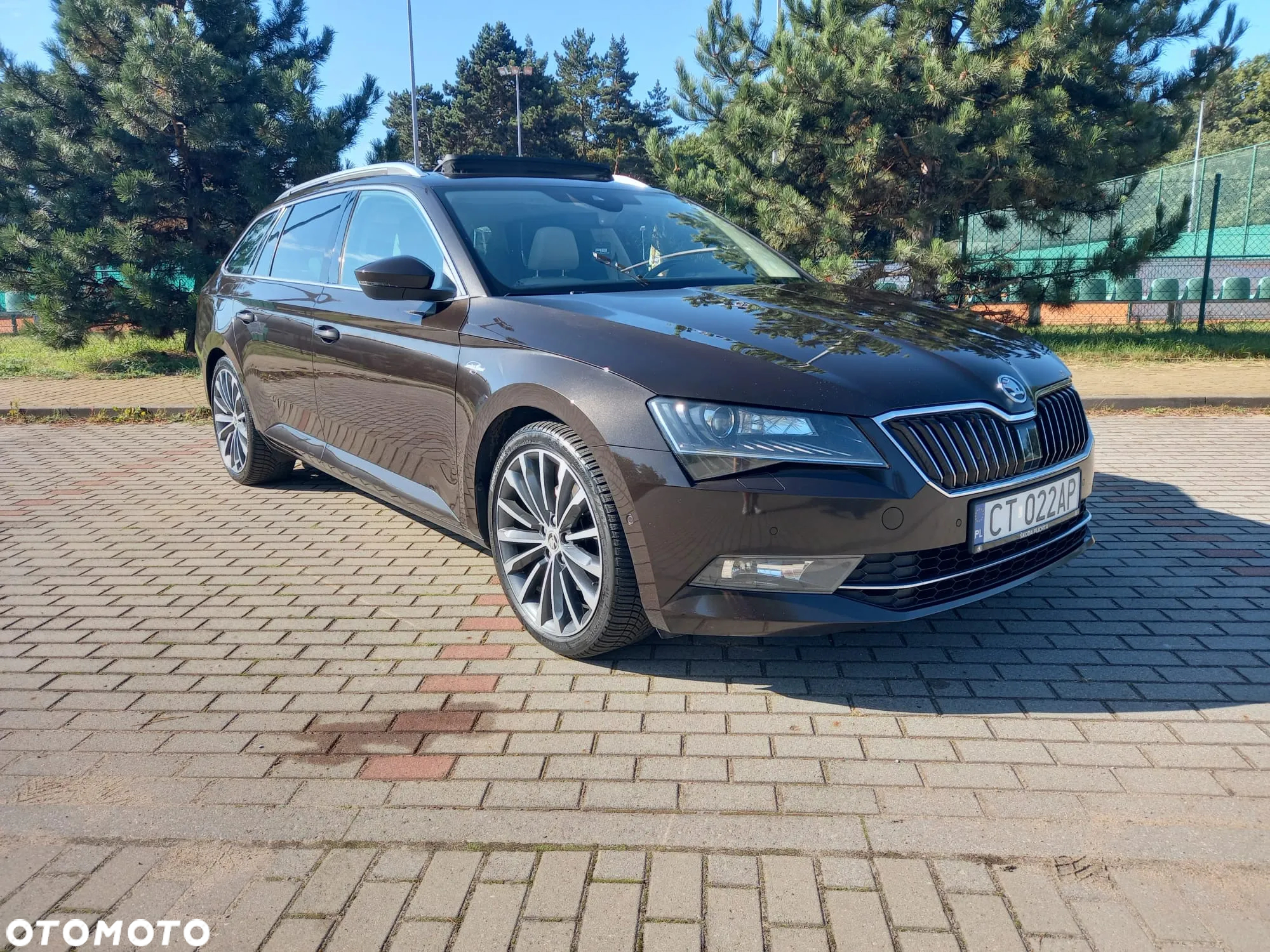 Skoda Superb 2.0 TDI 4x4 L&K DSG - 2