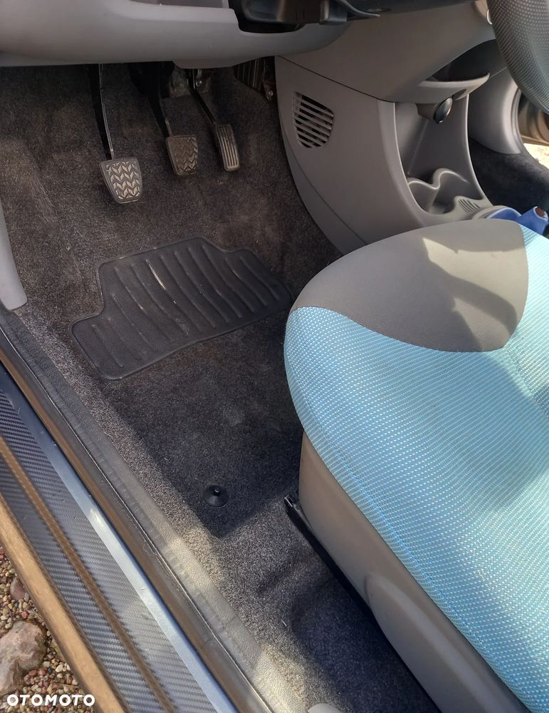 Peugeot 107 - 9